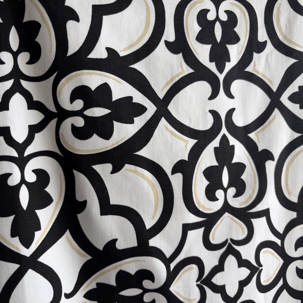 White House Black Market Skirt 12 Black White Geometric Office Banker Career - Picture 3 of 10